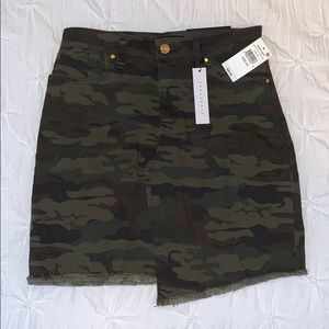 Camo high waisted skirt